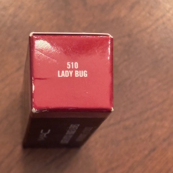 MAC Lustre Lipstick 510 lady bug NIB - Picture 2 of 5